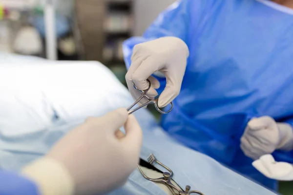 operating room assistant hands