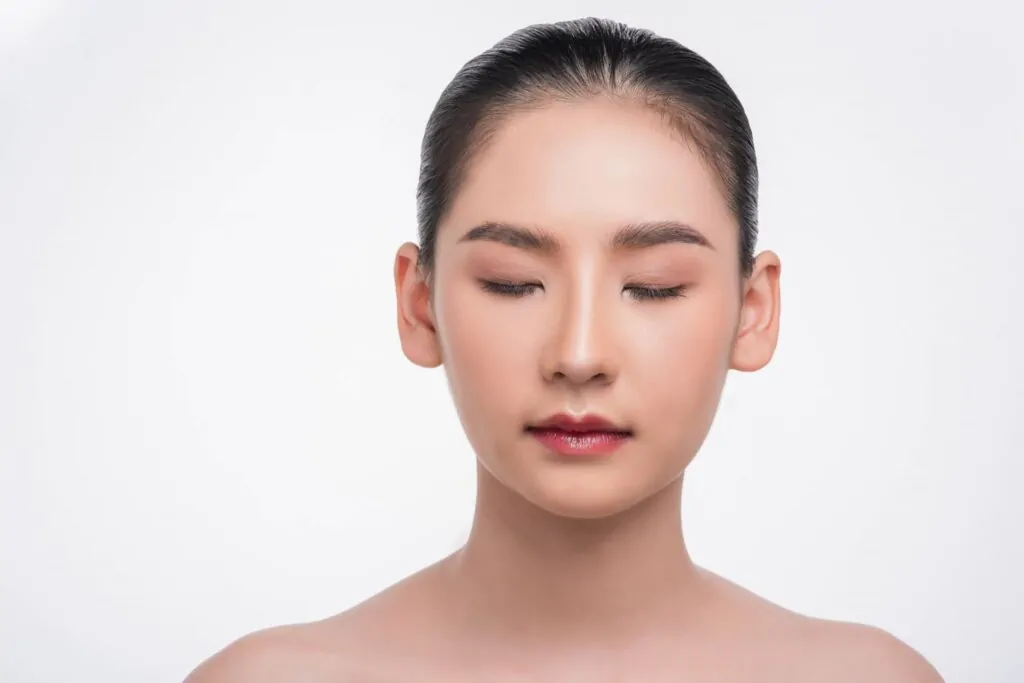 woman with PDO Threads lift