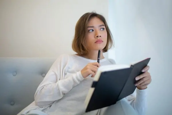 Plastic surgeon patient listing something