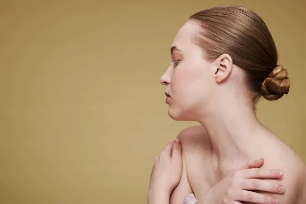 Beauty portrait of young woman
