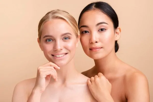 models posing together For FaceTite